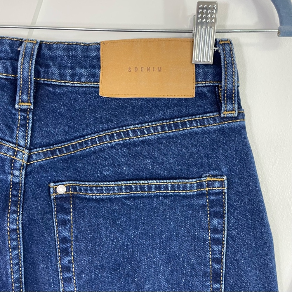 H&M Blue High Rise Jeans Classic Style - Picture 6 of 10